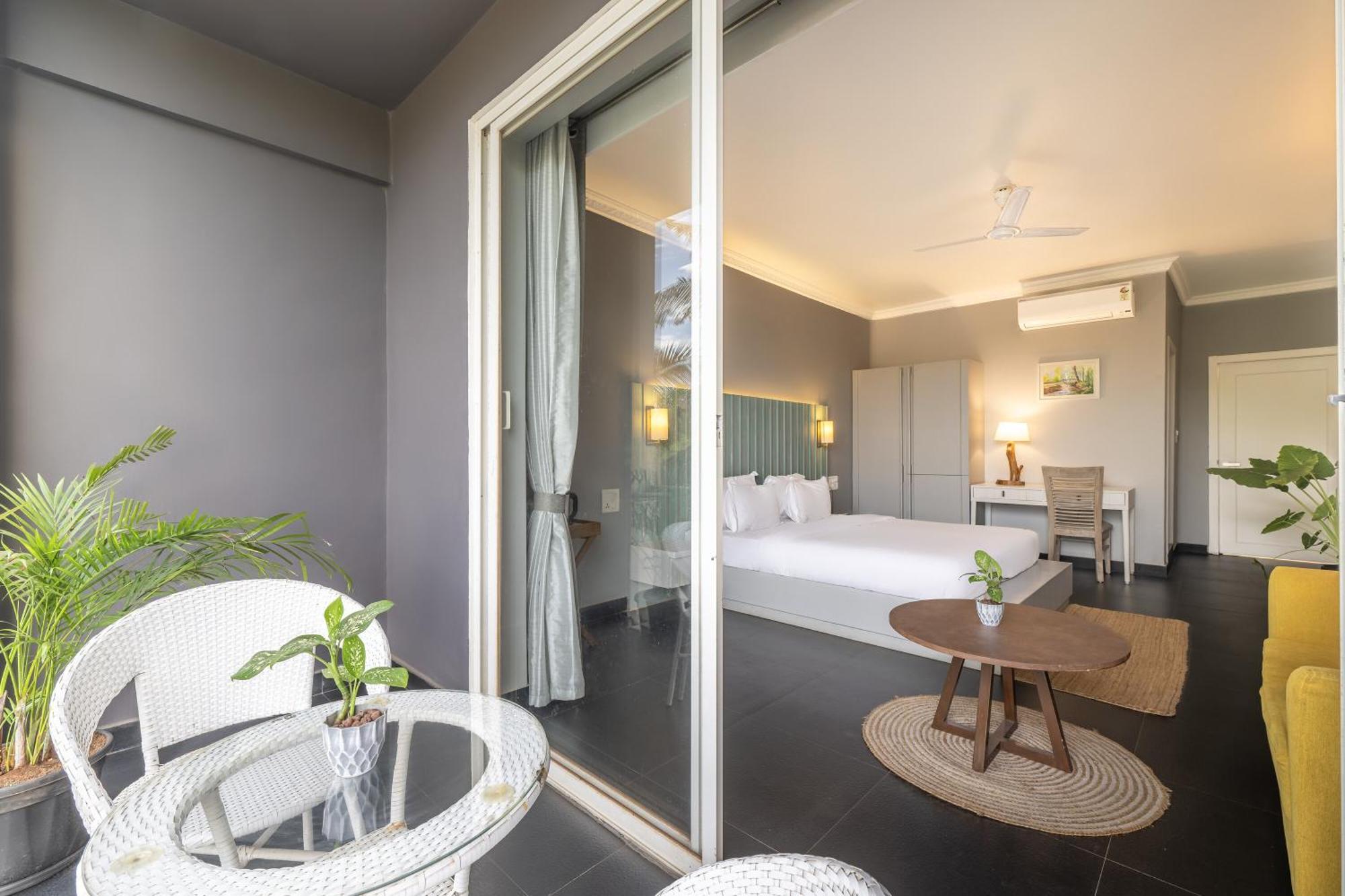Echor Samara Morjim Goa Sea View Restro Otel Dış mekan fotoğraf