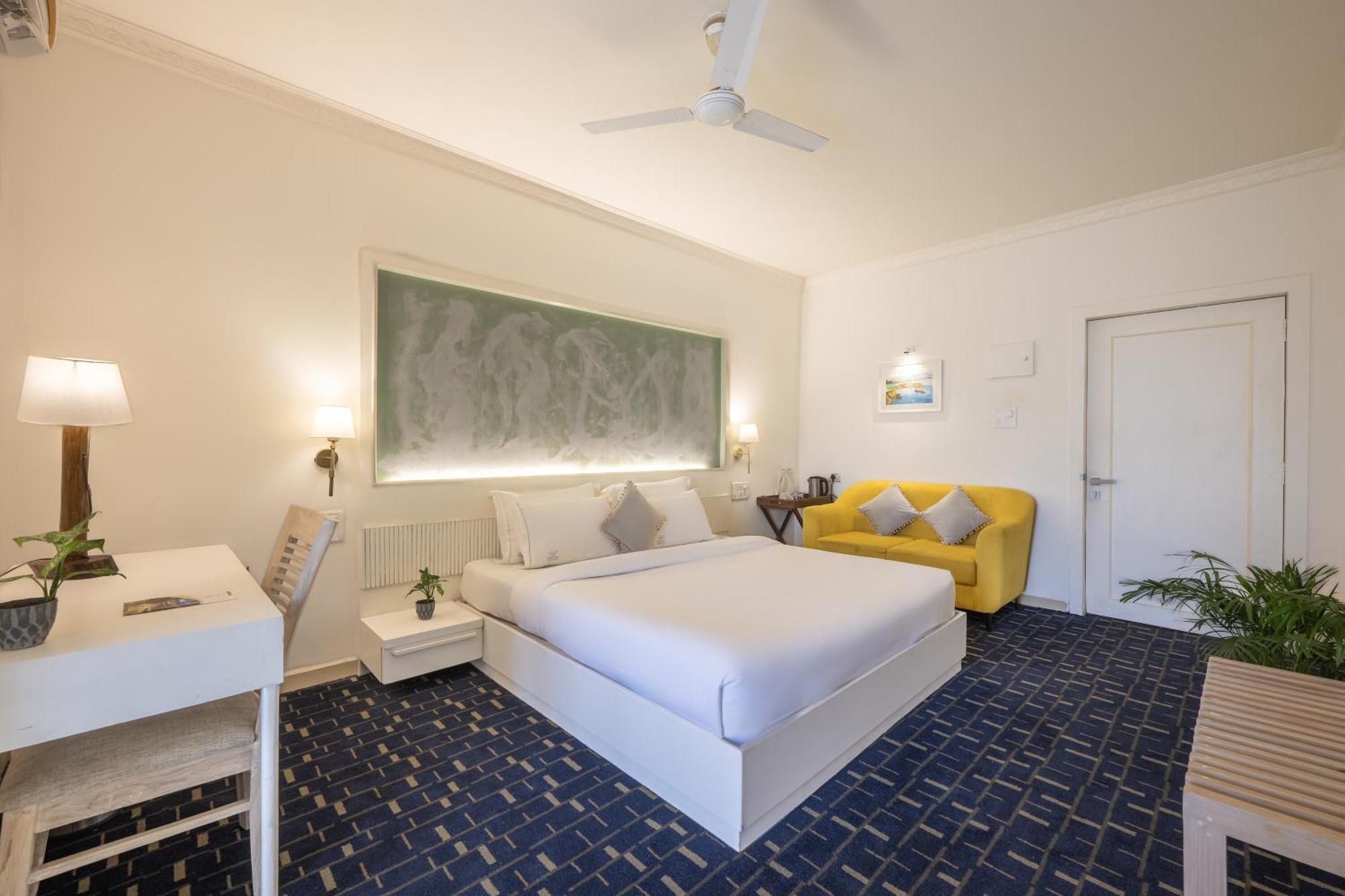 Echor Samara Morjim Goa Sea View Restro Otel Dış mekan fotoğraf